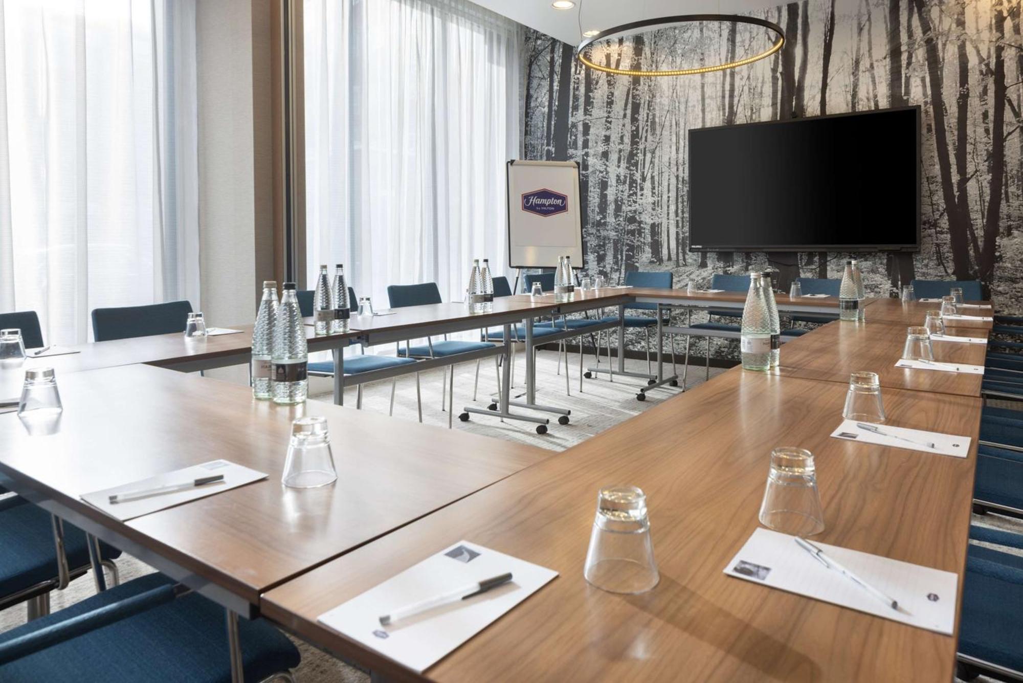 Hampton By Hilton Waterloo 3* Londra